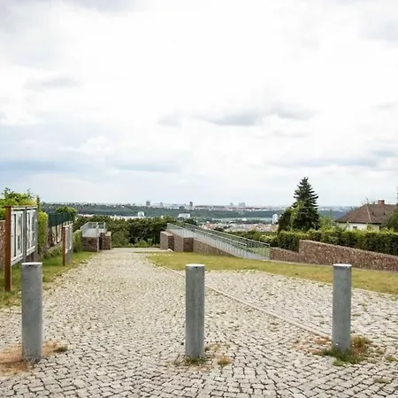 Appartement New Stylish Attic+free Parking Prague
