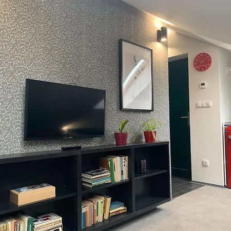 Appartement New Stylish Attic+free Parking *